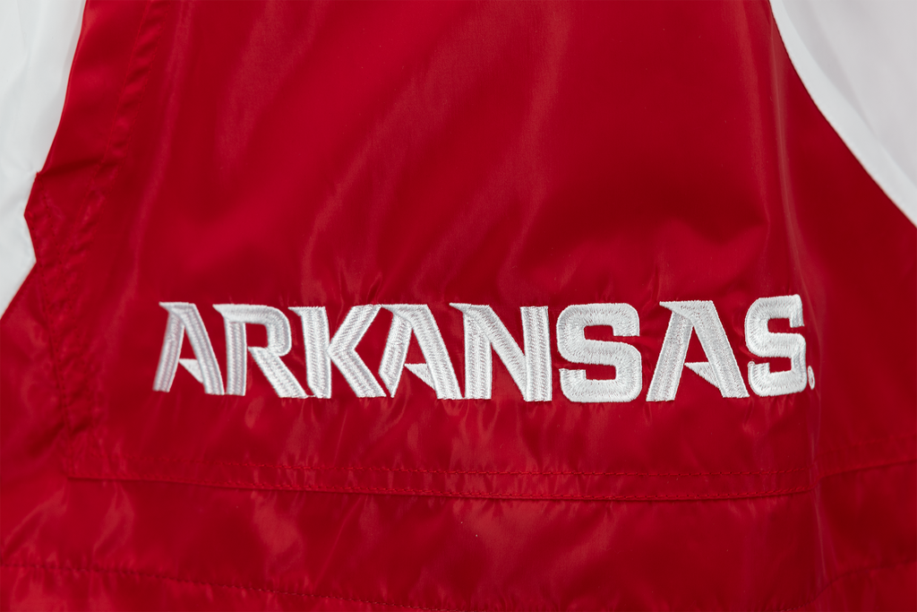 Chaqueta cortavientos bicolor de los Arkansas Razorbacks